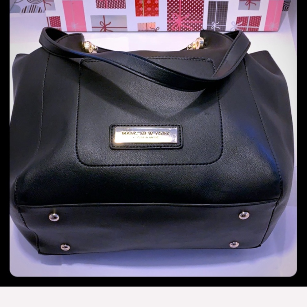 GentlyUsed MARC NEW YORK Leather Shoulder Bag - Picture 5 of 8